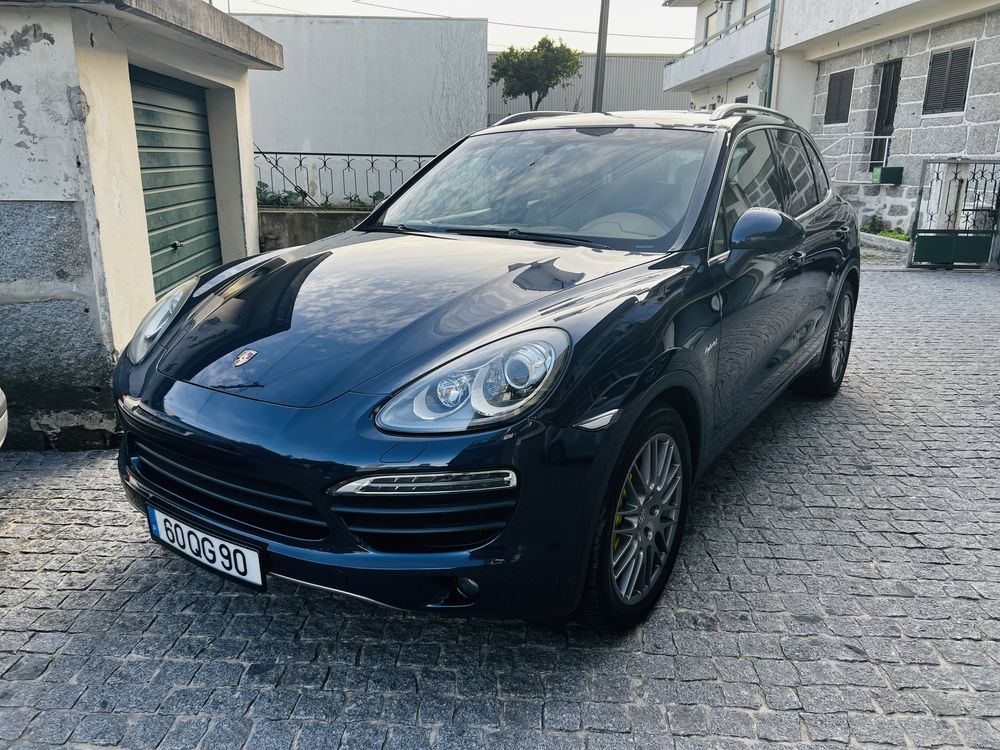 Porsche cayenne s hybrid como novo