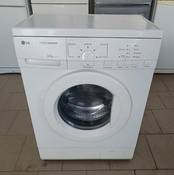 Узкая стиральная машина LG WD-80250S.