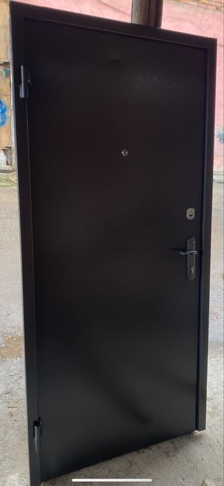 Перегородки двері металеві технічні двері тамбурні перегородки з метал