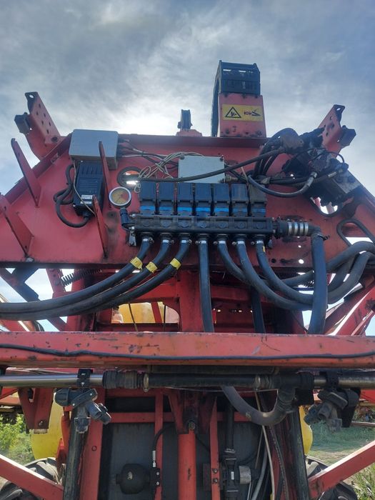 Опрыскиватель прицепной keverlend  rau