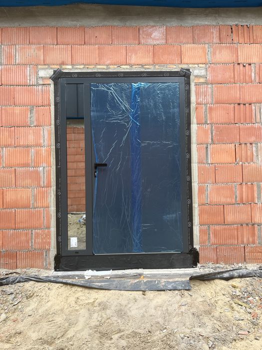 Drzwi aluminiowe zwwnętrzne