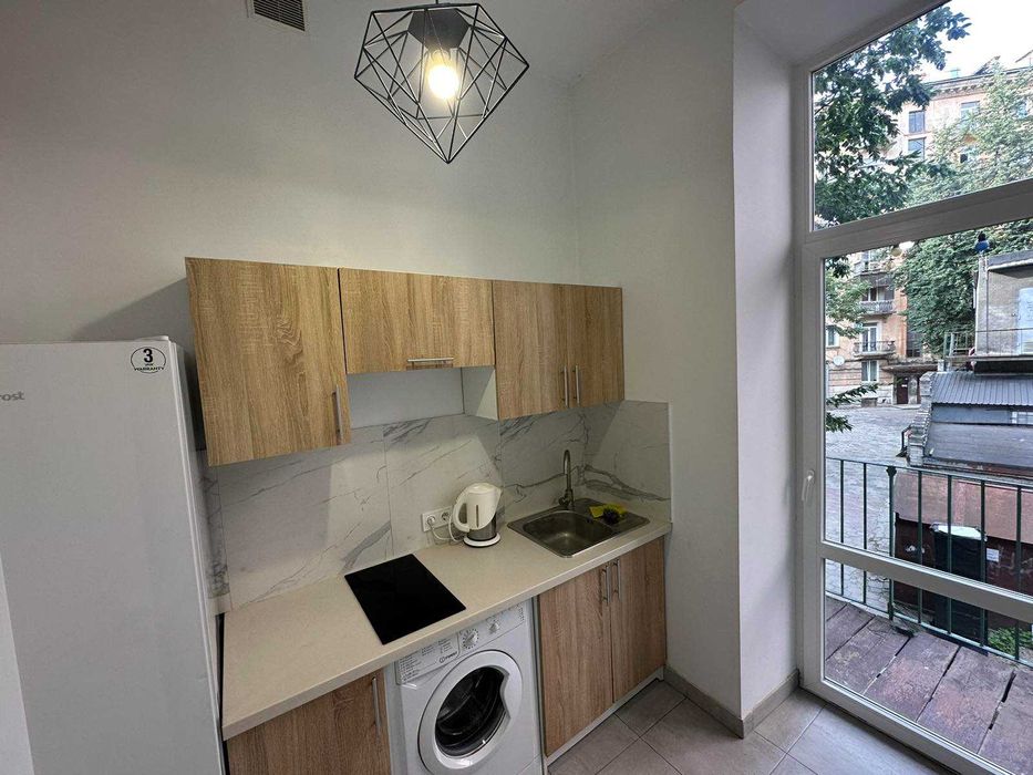 Здам квартиру в центрі проїзд Крива Липа