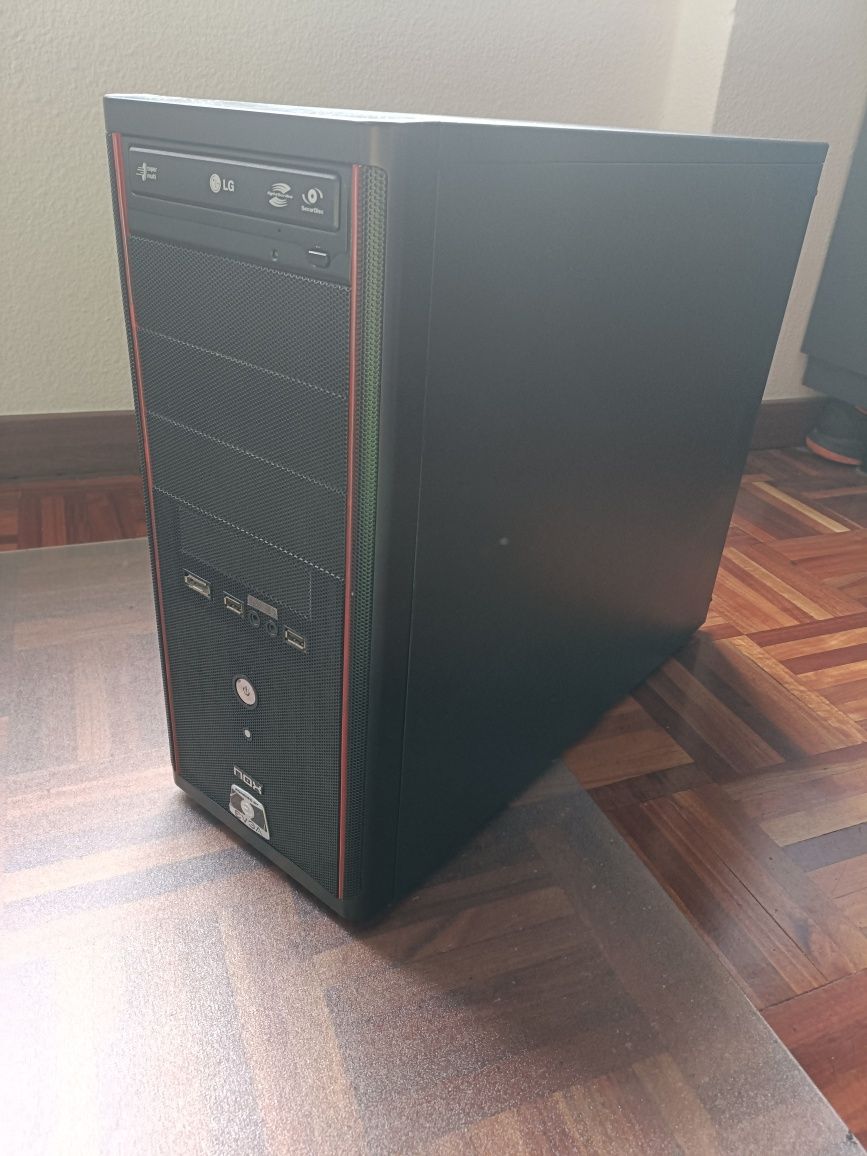 Computador Desktop i7, 4gb RAM, NVIDIA GeForce GTX 660Ti, 4 discos