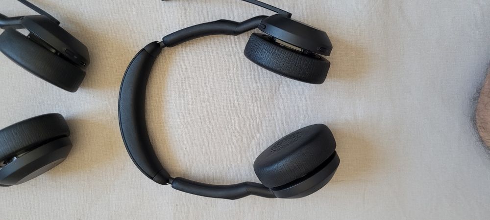 Навушники jabra evolve2 55 і evolve2-65..