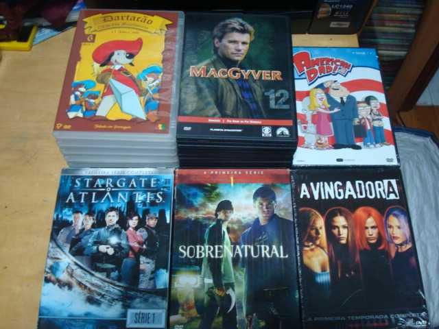 14 series originais,futurama,macgyver,black adder etc
