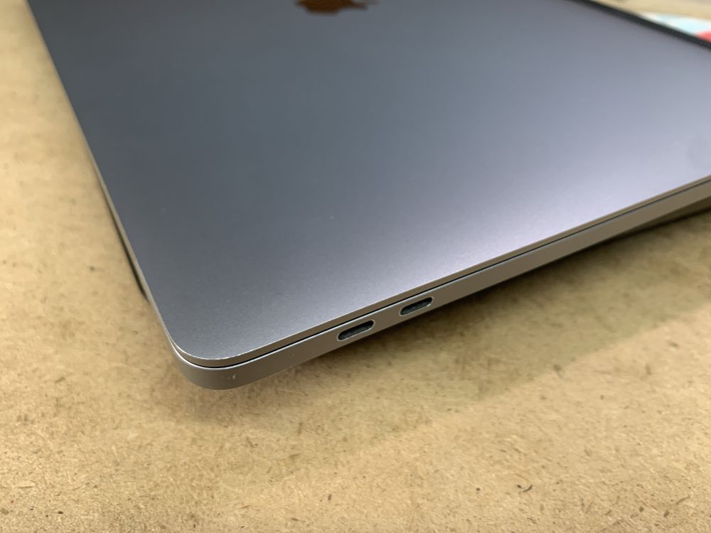 MacBook Pro 2019,A2141,16-inch,500GB/16GB