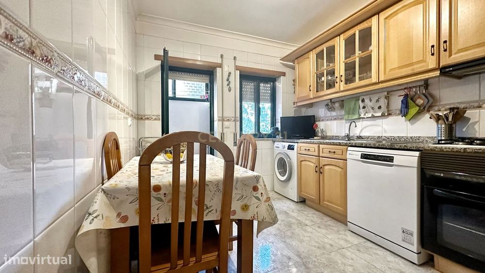 Apartamento T2 localizado em alhos vedros