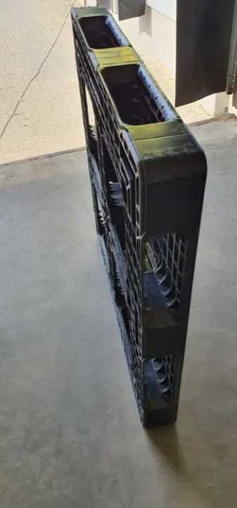 Palety plastykowe plastikowe 120x100cm pod zbiornik IBC Mauser na wodę
