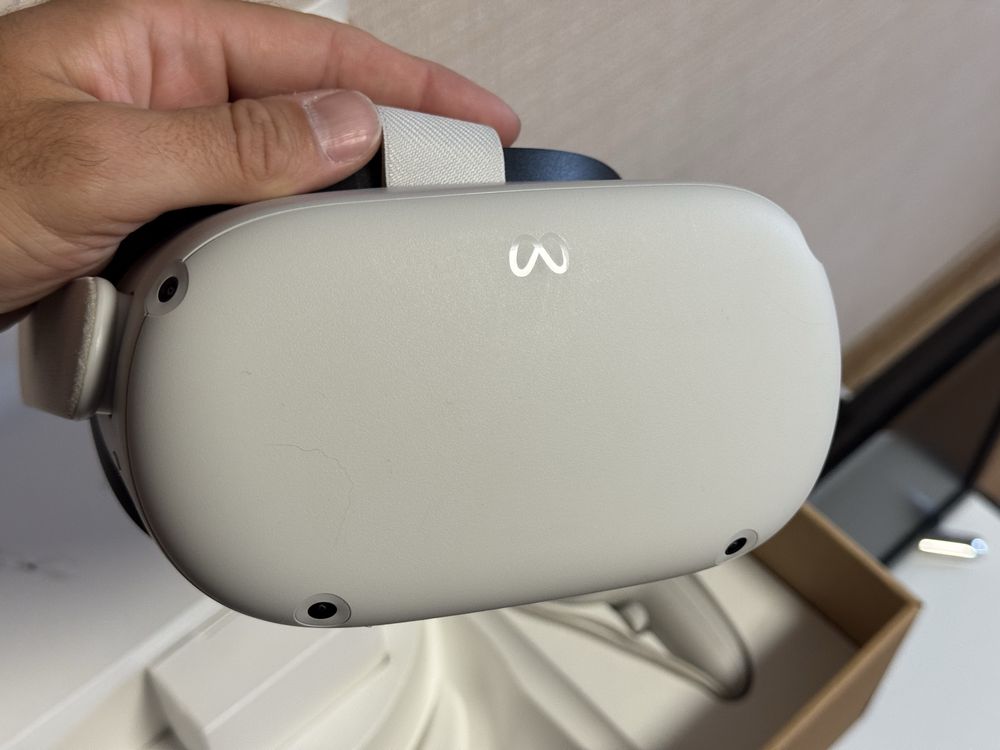Oculus quest 2 - 128 GB / идеал с коробкой , можно на подарок