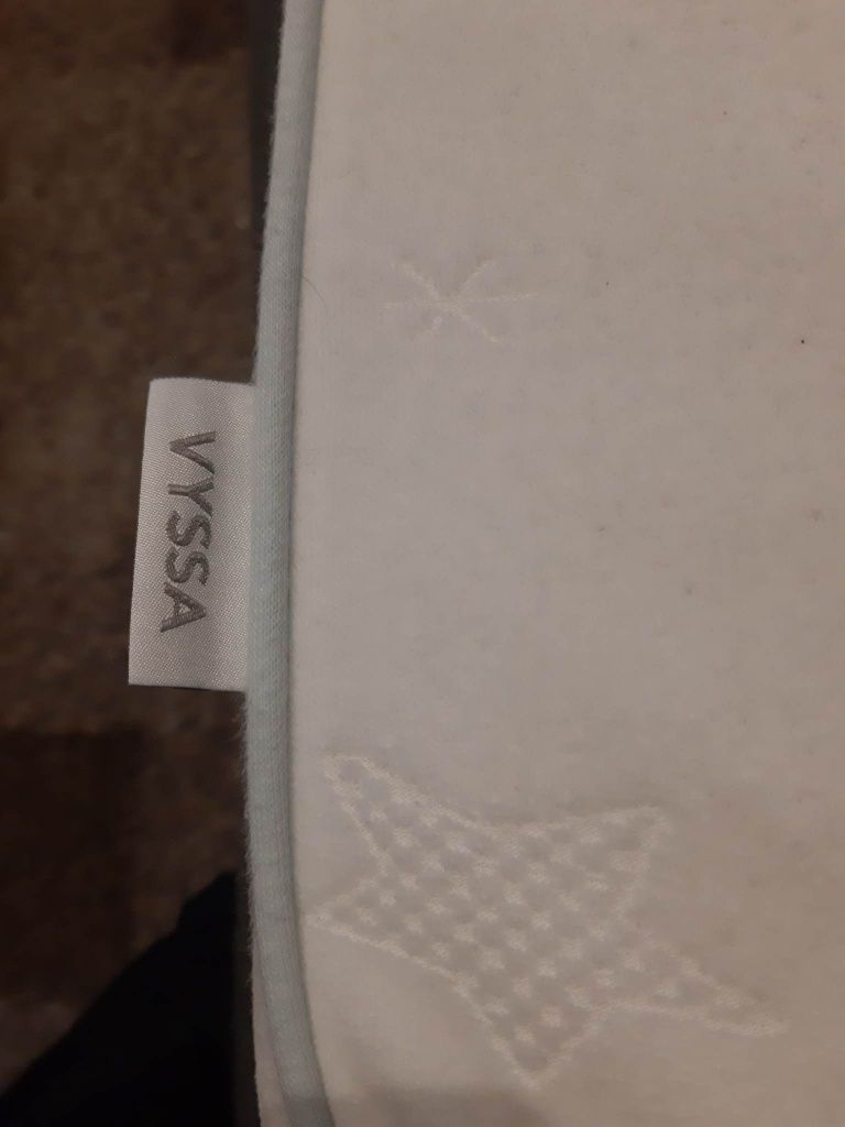 materacyk  gąbkowy IKEA VYSSA jak