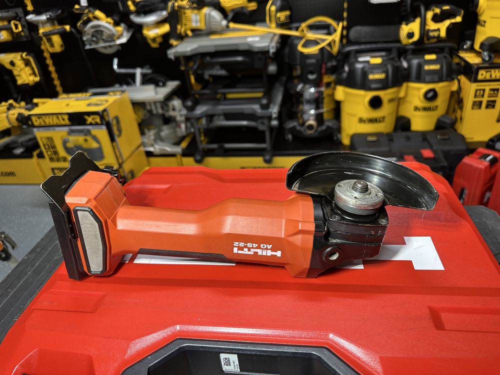 Безщіткова аккумуляторна болгарка Hilti AG 4S 22 nuron (рег.обертів)