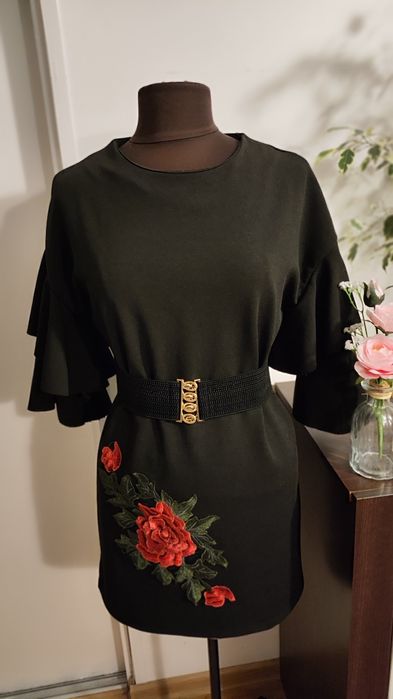 Sukienka mała czarna  na sylwestra + pasek gratis