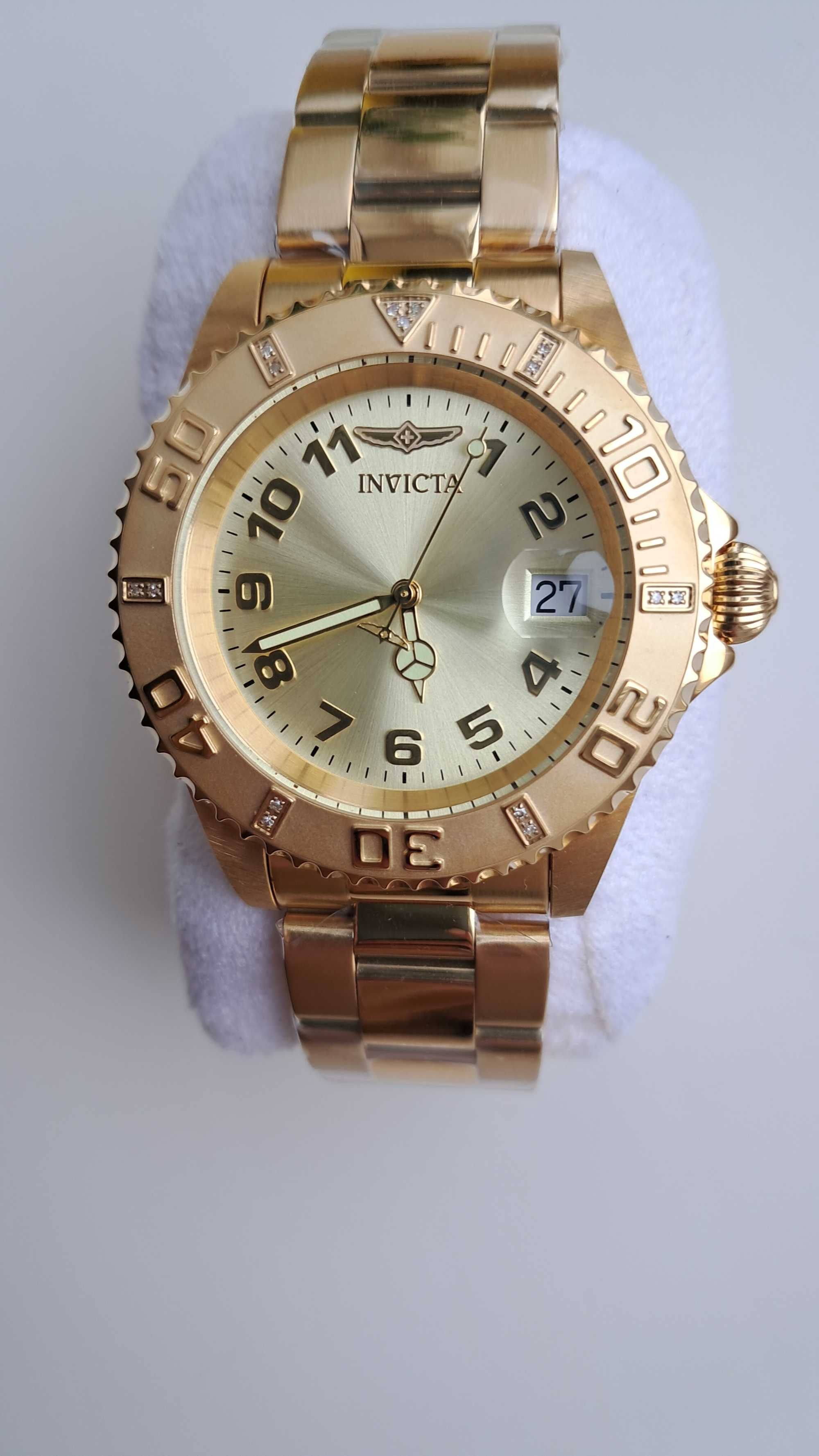 Часы Invicta Pro Diver с бриллиантами  0,06 карат Swiss Ronda 515