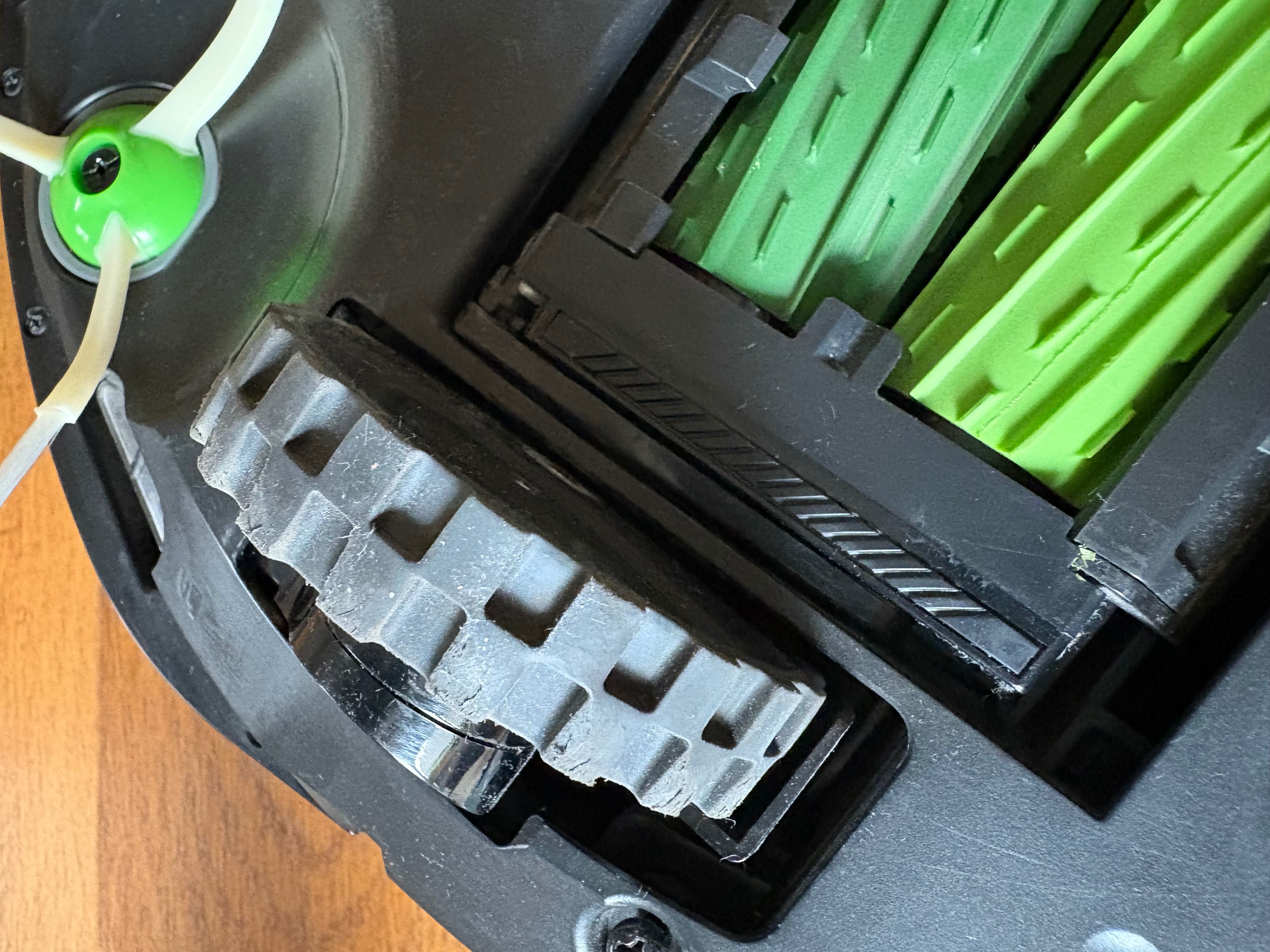 Roomba e5 z dobrego domu NOWE CZĘŚCI
