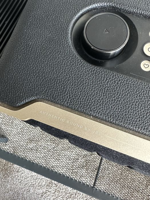 Coluna JBL AUTHENTIC 300