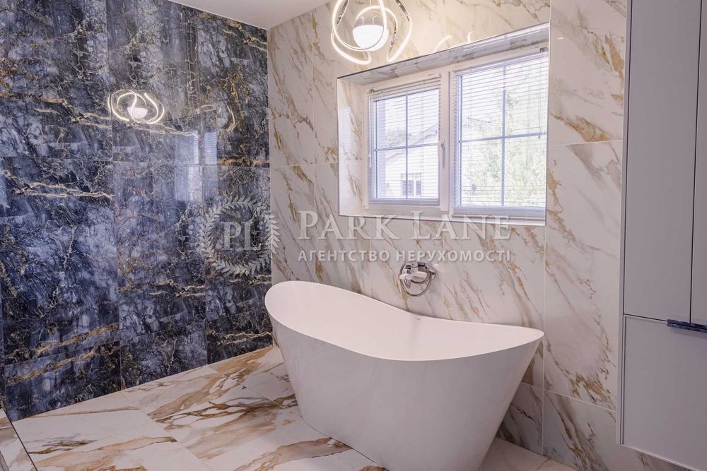 Без%Розкішний будинок з ремонтом,10 соток,басейн,баня.Гатне/Крюківщина