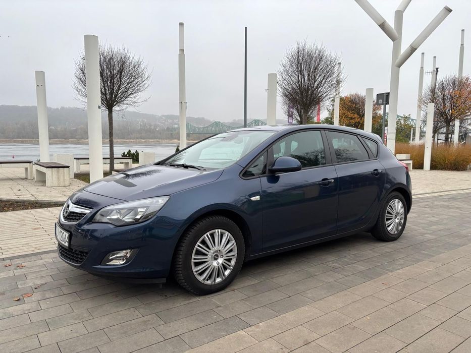 Opel Astra J 1.7 CDTi ecoflex 131KM, nawigacja, po serwisie, stan bdb