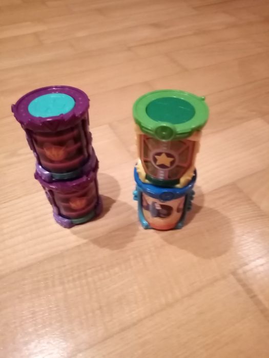 Bardzo duży  żadki zestaw z serii 1,2 i dwa pojazdy z serii 3 +GRATIS