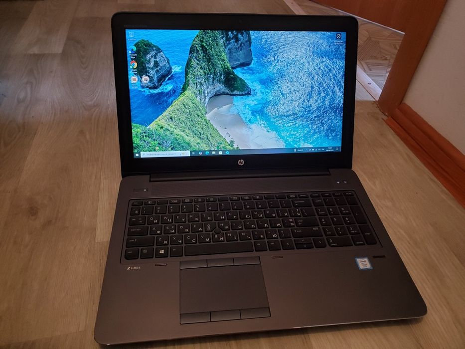 Игровой Ноутбук HP Zbook 15" проц i7-6820HQ/16gb ddr4/256GB/M2000M