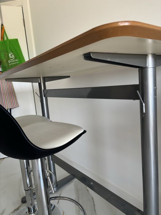 Conjunto mesa + 6 cadeiras