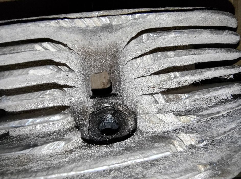 Lewa głowica Ural M62 M63 M66