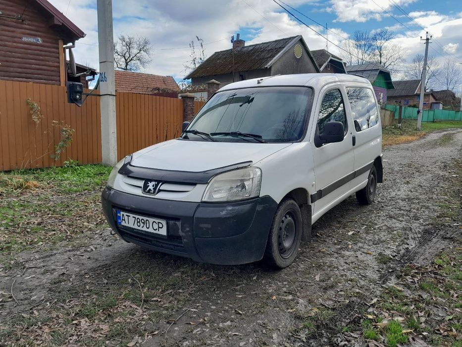 Продам машину Peugeot Partner