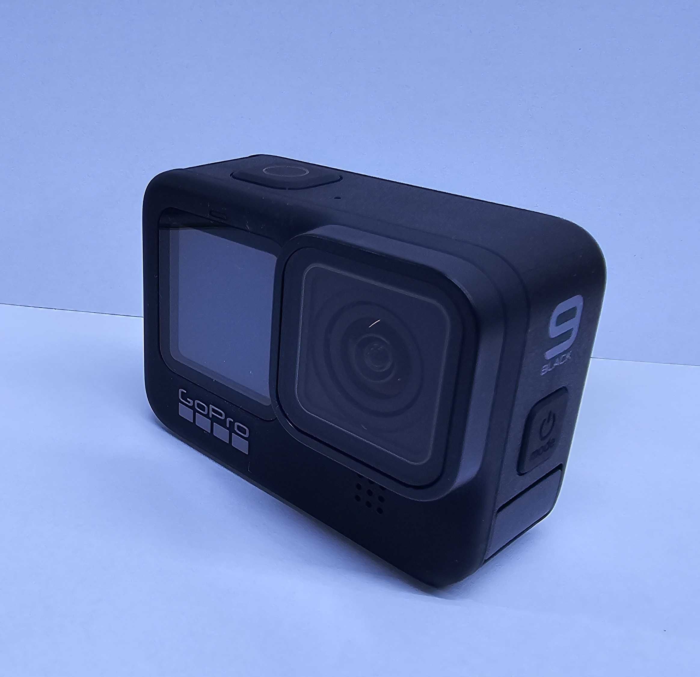 GoPro Hero 9 Black plus walizka akcesoriów