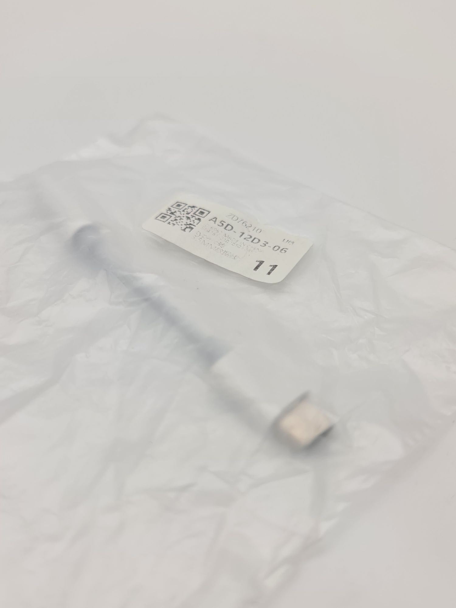Adaptador USB-C para audio 3,5 mm - novo