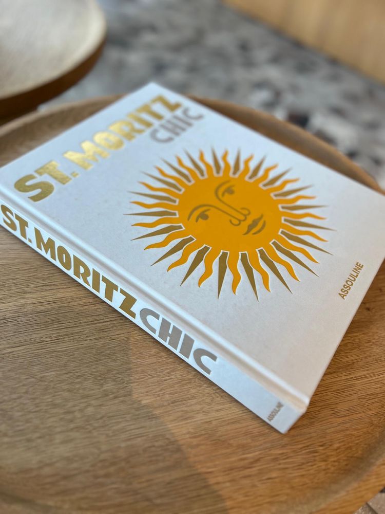 Tablebook książka „St. Moritz Chic” – Assouline