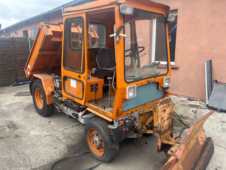 1,6  Pług wywrotka zamiatarka Pfau 4x4 Multicar  pojazd komunalny zamiana