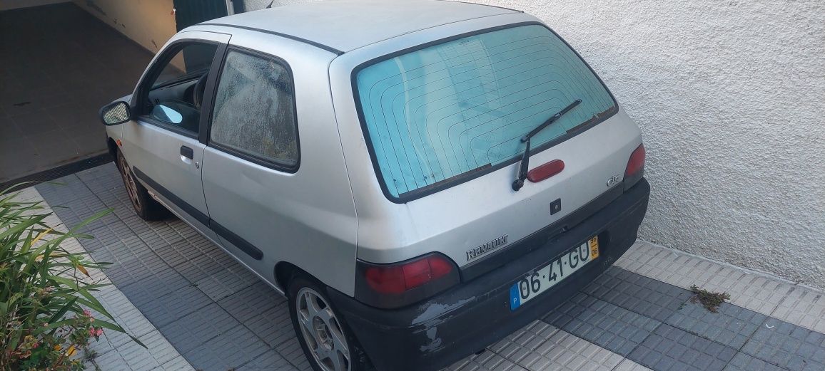 Renault clio 1.9 D peças