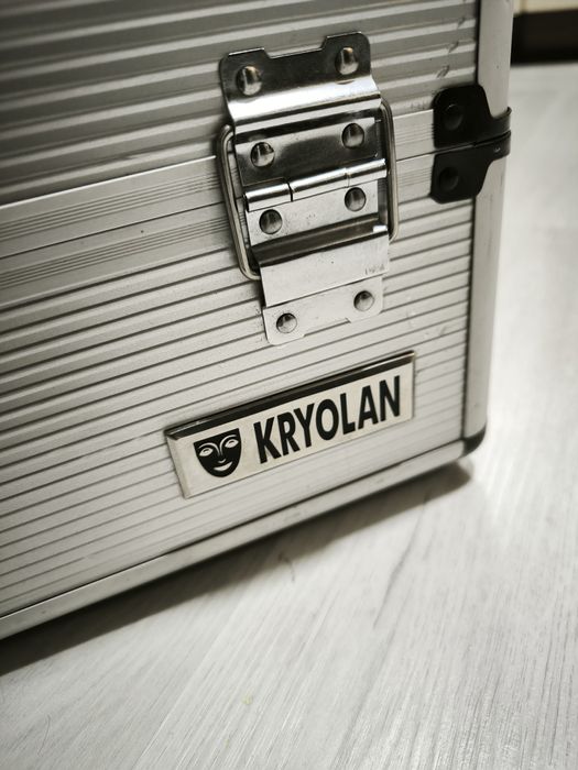 Kufer Wizażysty kyrolan 7808