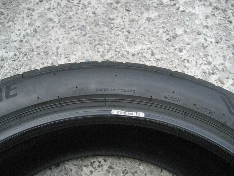 235/45 R20 96W Bridgestone Alenza001 літо 2 штуки 2020рік