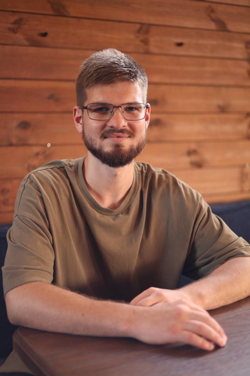 Онлайн та офлайн уроки гри на гітарі