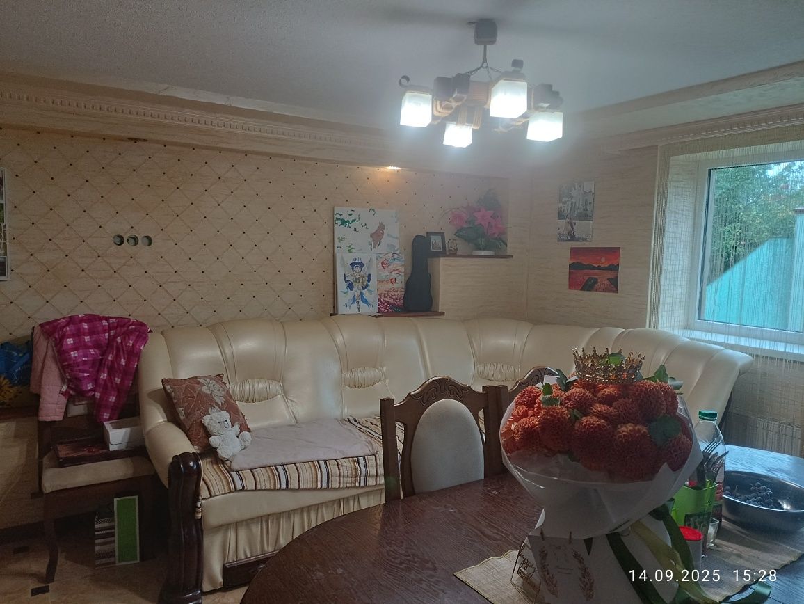 Продам ПЕРСПЕКТИВНИЙ будинок