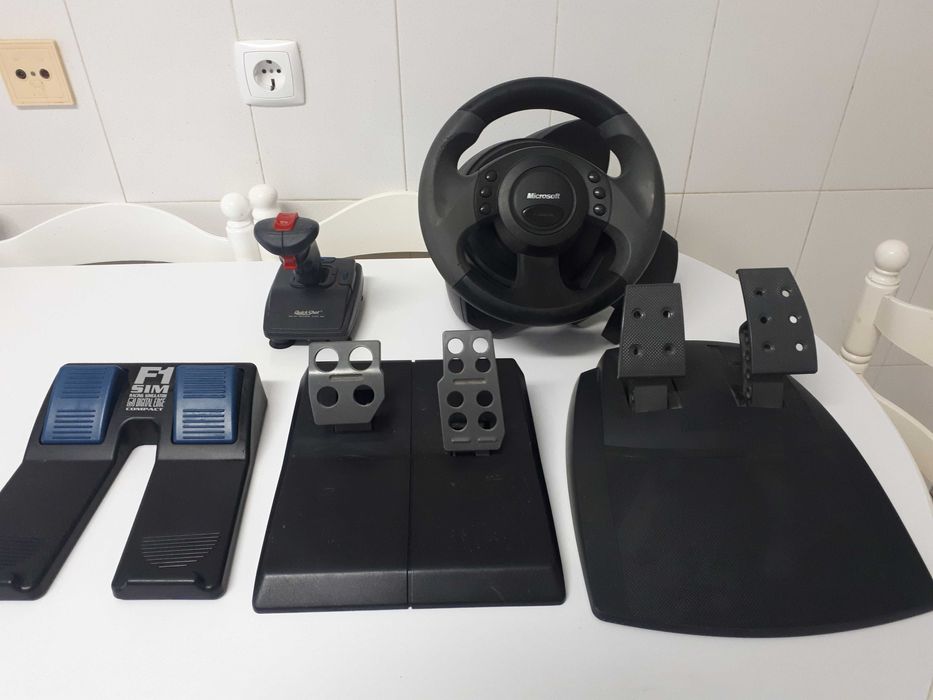 Pedais 3 unidades volante e joystick
