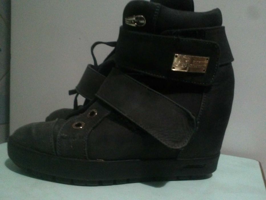 Обувь/взуття кроссовки, туфли, кеды, мокасины  в   хорошем   состоянии