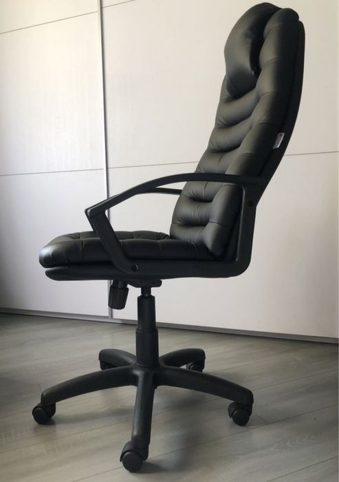 Стілець офісний, новий.