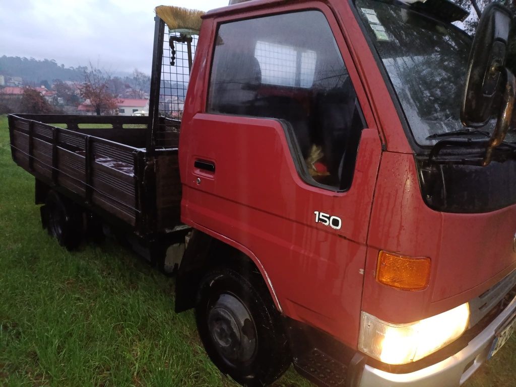 Vendo Toyota Dina 150