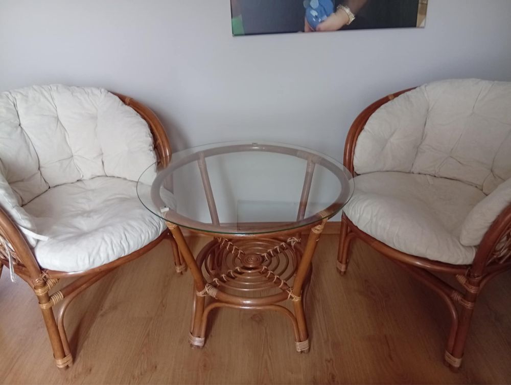 Elegancki zestaw mebli