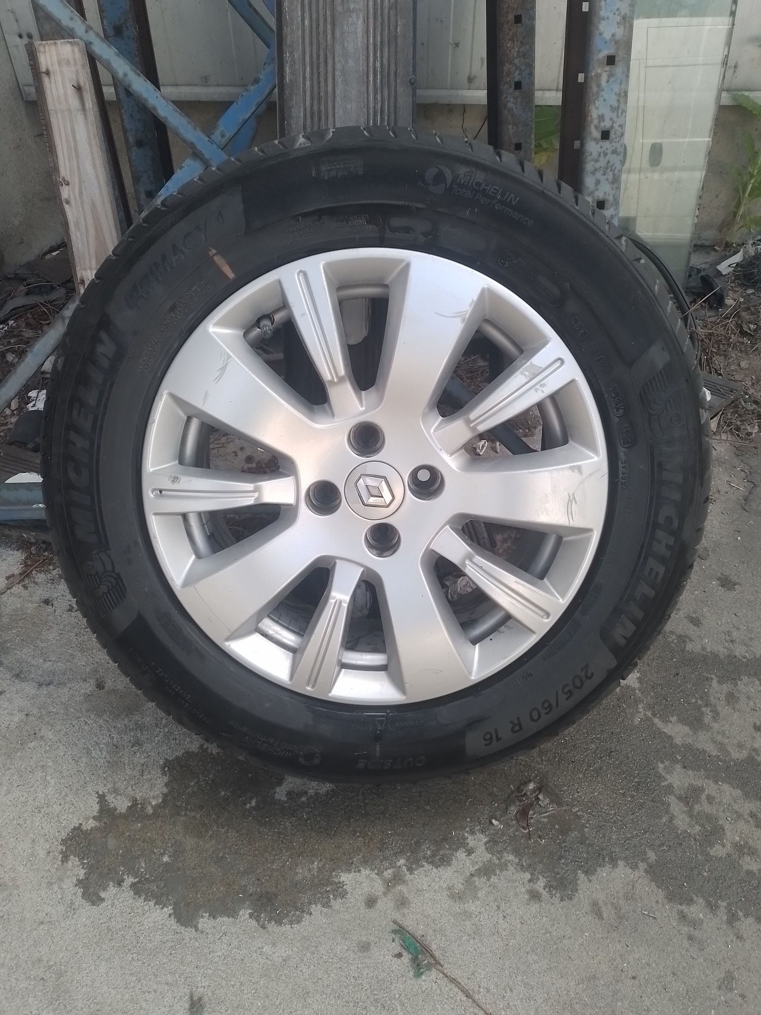 4 jantes renault 205/60/R16