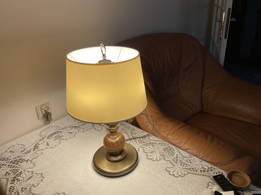Sprzedam lampę stojącą