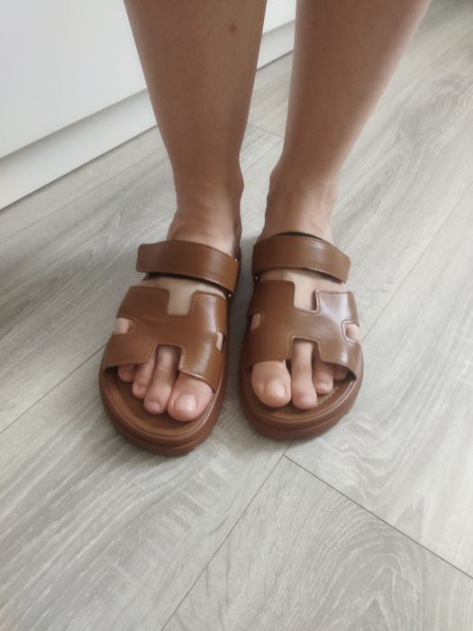 Шльопки, тапки. Шкіра 40 розмір.