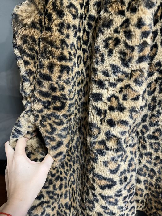 Хутряна желетка фірми ZARA