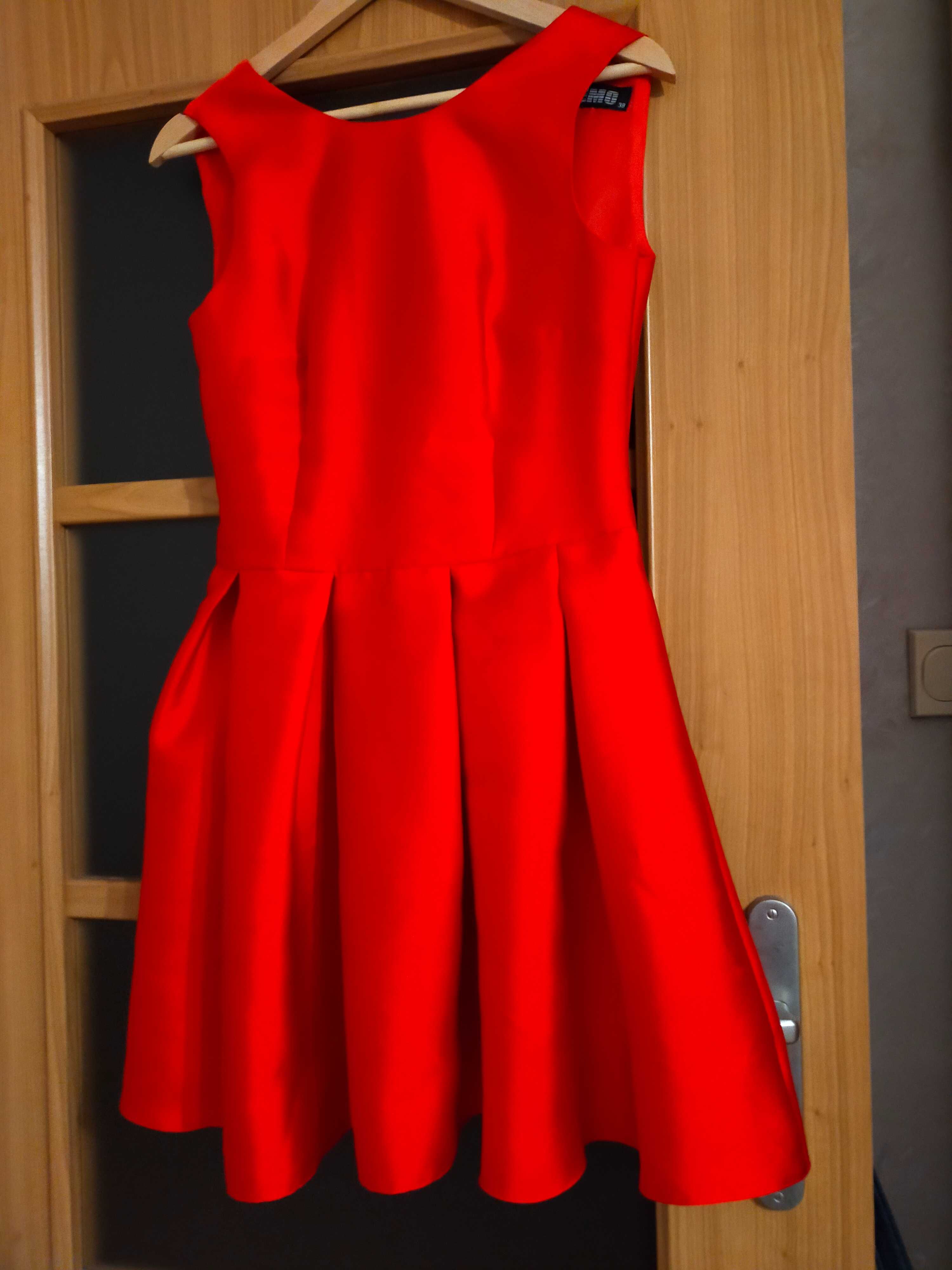 Śliczna sukienka  emo r.36/38