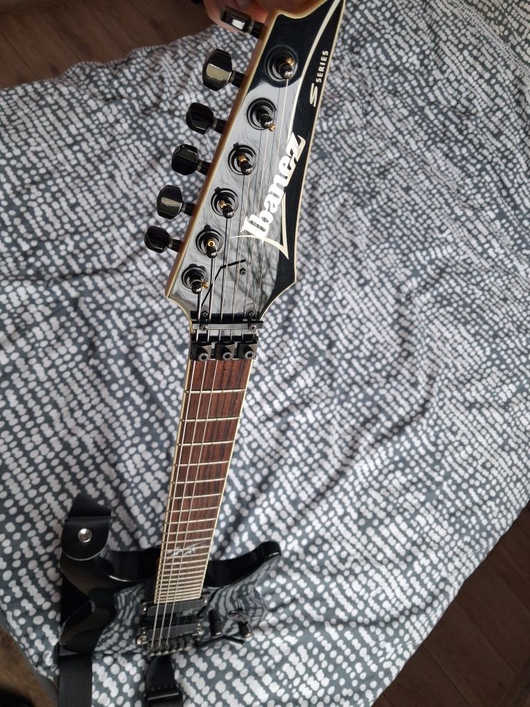 Gitara elektryczna ibanez S520ex