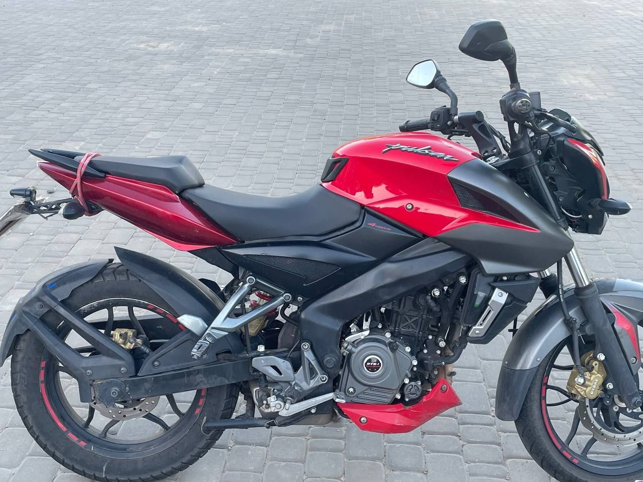 Мотоцикл bajaj pulsar ns 200