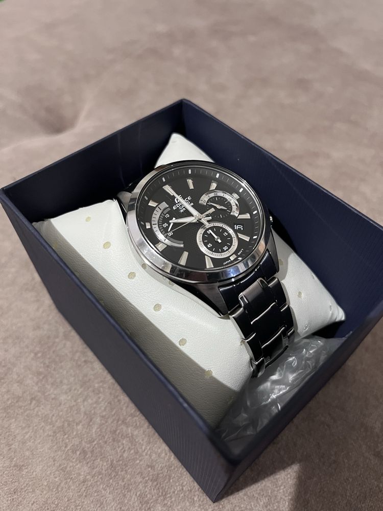 Zegarek Casio Edifice EFV-580D-1AVUDF