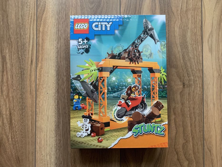 Nowe LEGO City 60342 Wyzwanie kaskaderskie: atak rekina