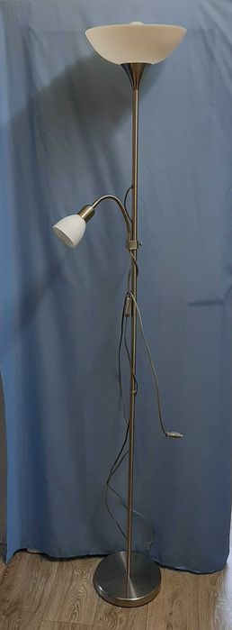 Lampa        stojąca